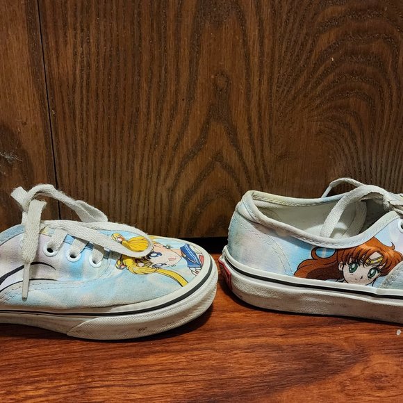 Girls VANS X Sailor Moon sneakers size 3 - Picture 5 of 8